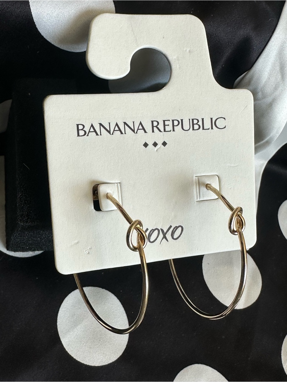 NWT Banana Republic Gold Love Knot Hoop Earrings